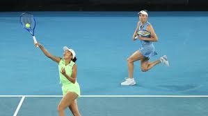 CBA全明星正赛-邹雨宸获MVP 北区大胜南区张宁谈MVP“拱手相让”：对得起来看我们球的人名宿投篮赛：朱芳雨14中12宝刀不老 南方队轻取北方队